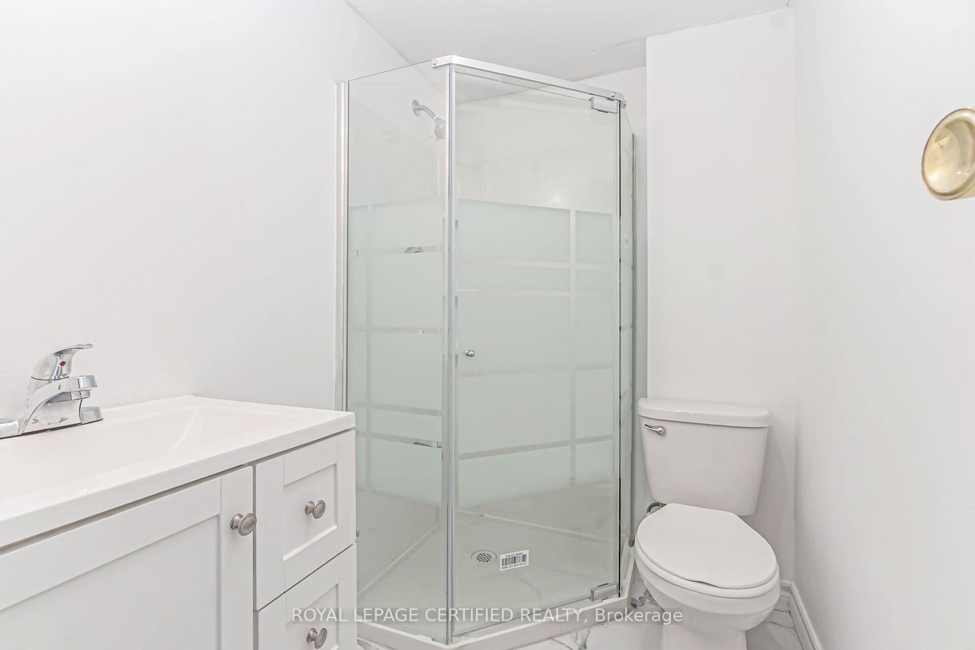 Photo 35 of 412 Pompano Court, Oshawa, Samac — HOMEH