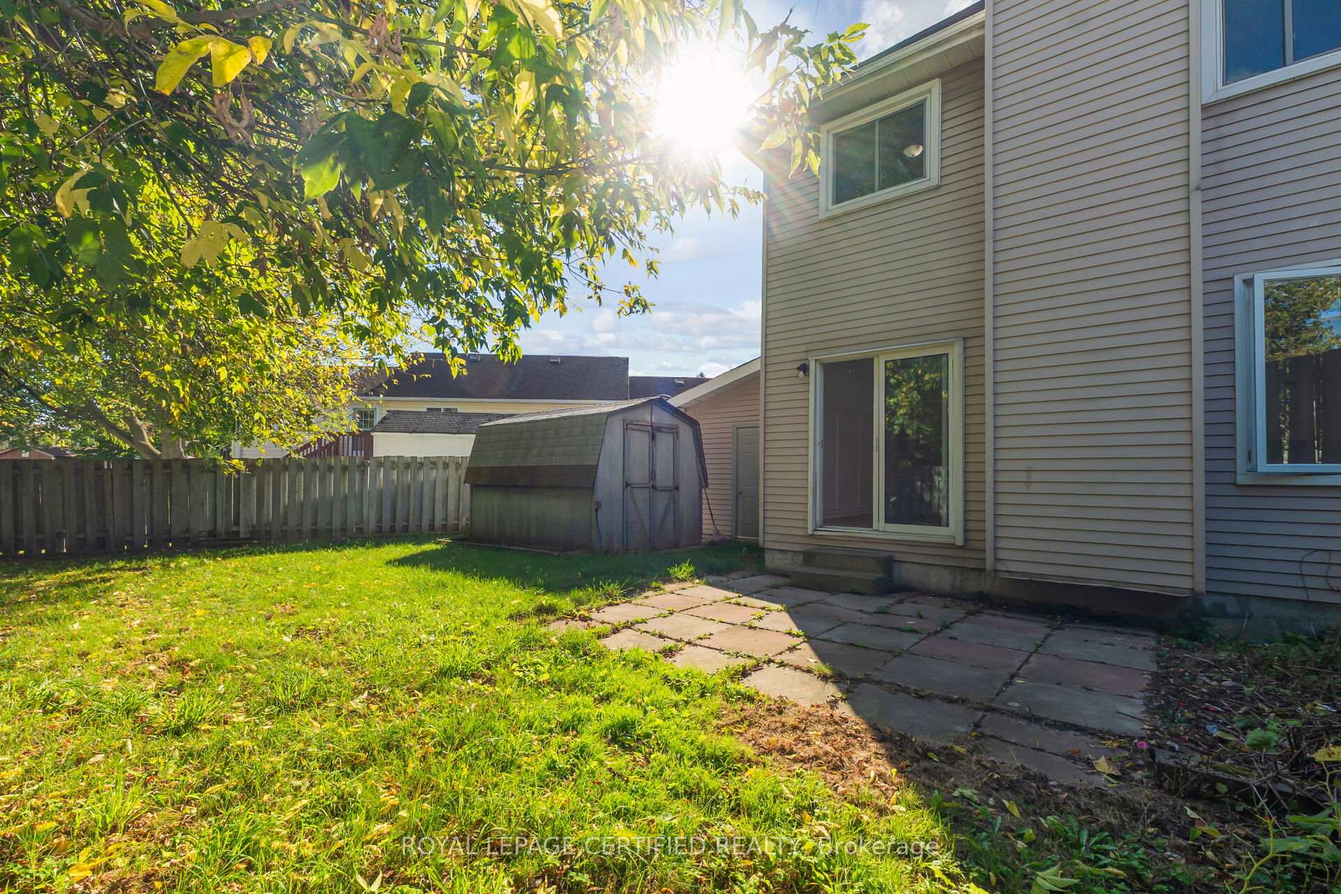 Photo 40 of 412 Pompano Court, Oshawa, Samac — HOMEH