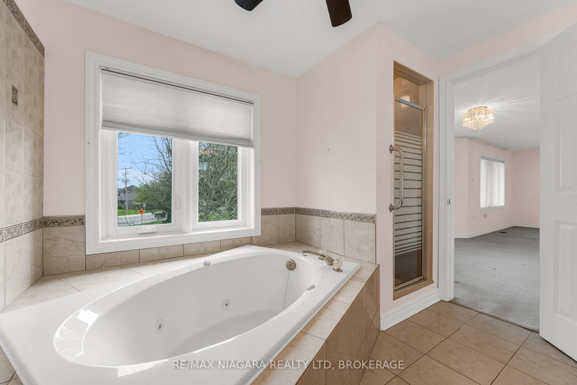 Photo 28 of 28 Woodside Square, Pelham, Fonthill — HOMEH