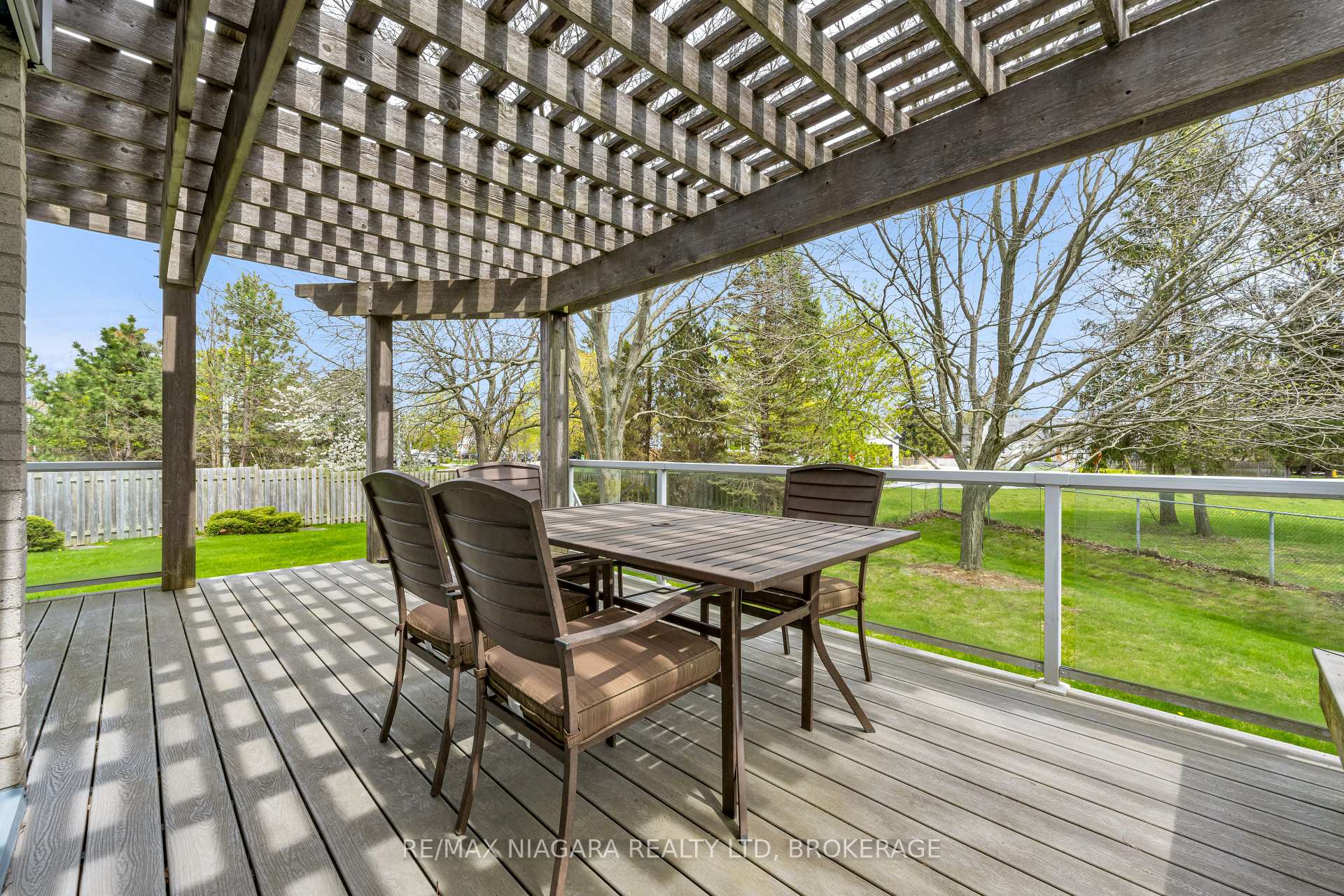 Photo 32 of 28 Woodside Square, Pelham, Fonthill — HOMEH