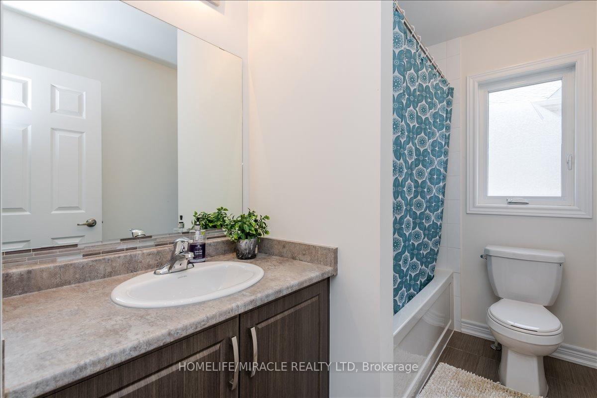 Photo 26 of 12 Janes Crescent, New Tecumseth, Alliston — HOMEH