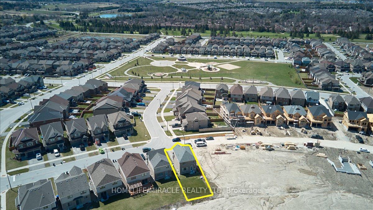 Photo 29 of 12 Janes Crescent, New Tecumseth, Alliston — HOMEH