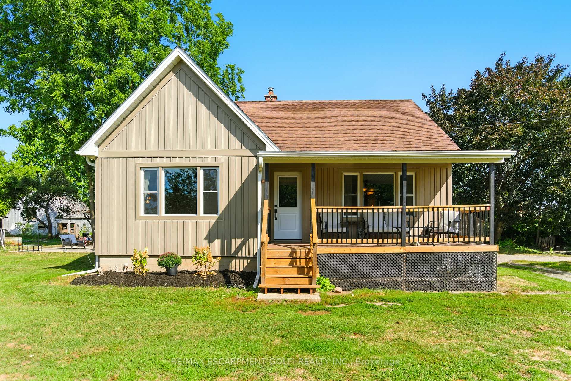 Photo 1 of 897 Thompson Road E, Norfolk, Townsend — HOMEH
