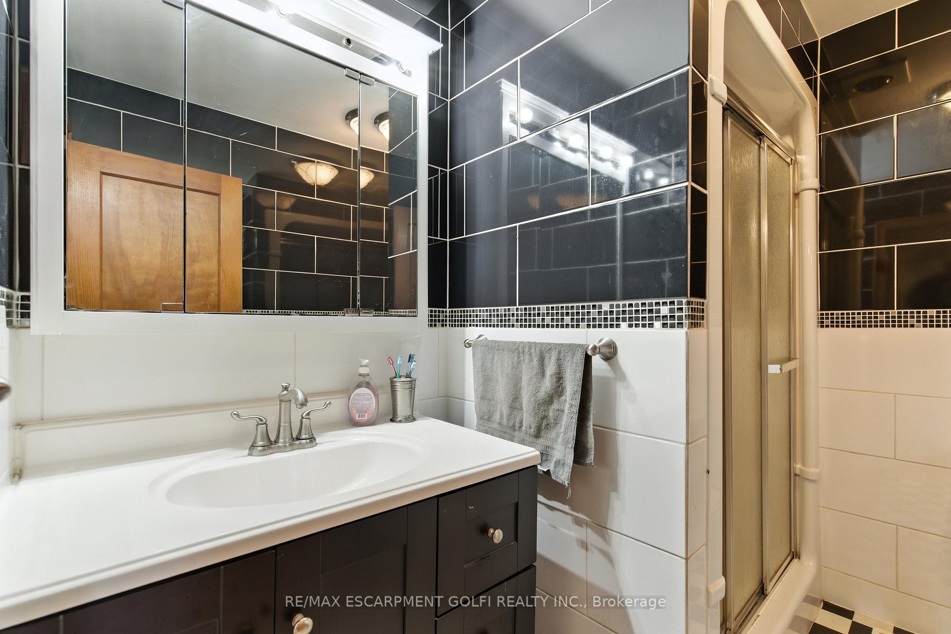Photo 11 of 897 Thompson Road E, Norfolk, Townsend — HOMEH