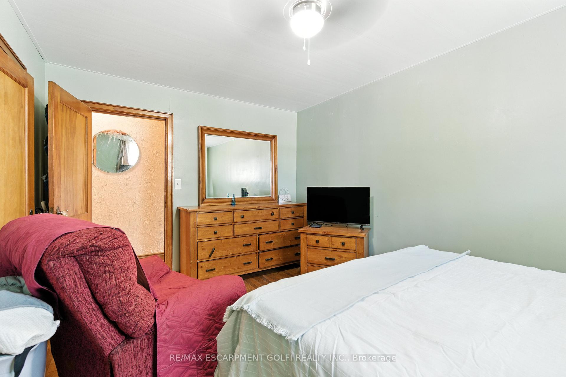 Photo 13 of 897 Thompson Road E, Norfolk, Townsend — HOMEH