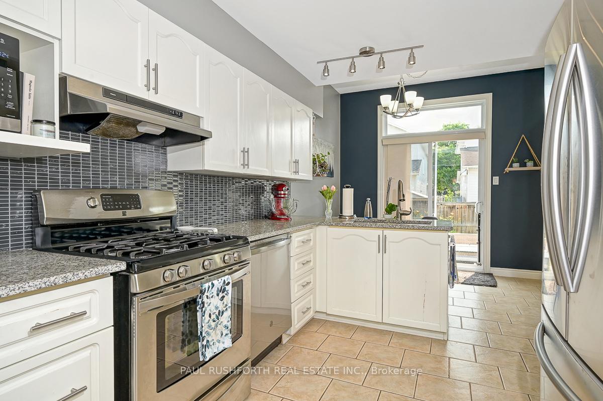 Photo 12 of 1829 Hialeah Drive, Ottawa, Fallingbrook/Gardenway South — HOMEH