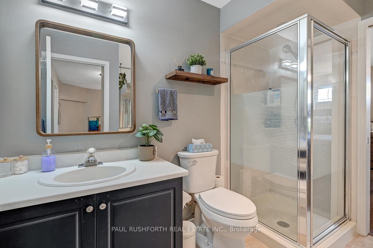 Photo 18 of 1829 Hialeah Drive, Ottawa, Fallingbrook/Gardenway South — HOMEH