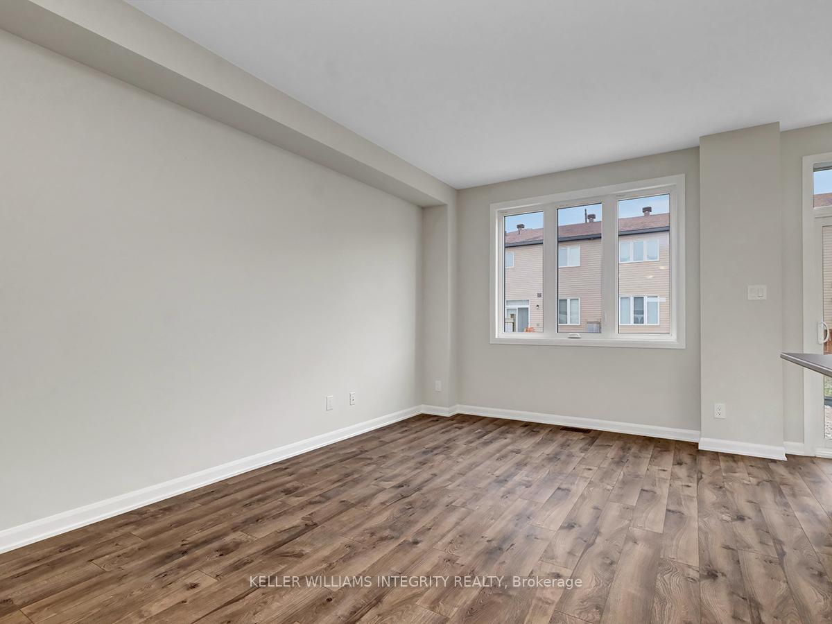 Photo 4 of 555 Decoeur Drive, Ottawa, Avalon West — HOMEH
