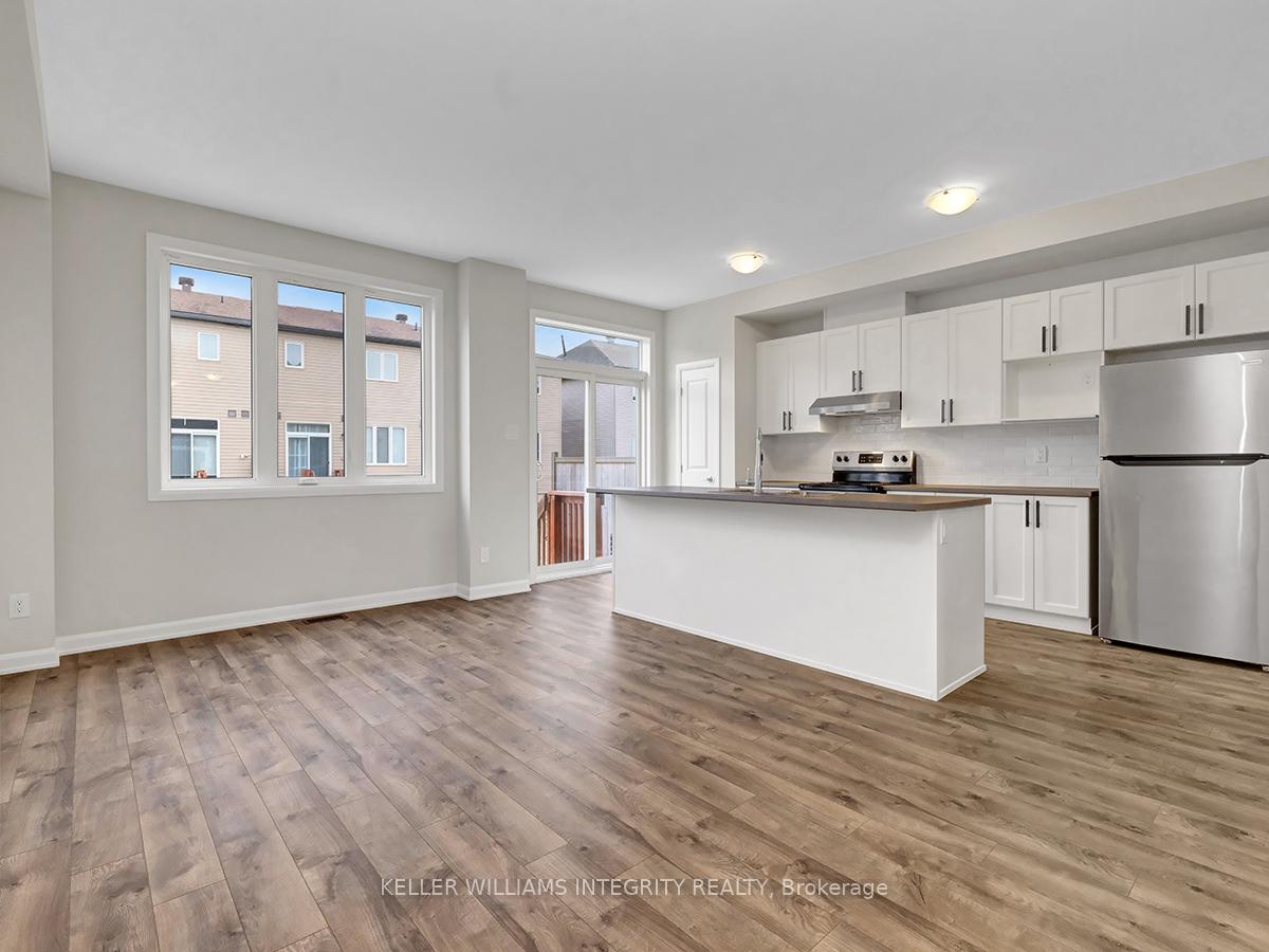 Photo 5 of 555 Decoeur Drive, Ottawa, Avalon West — HOMEH