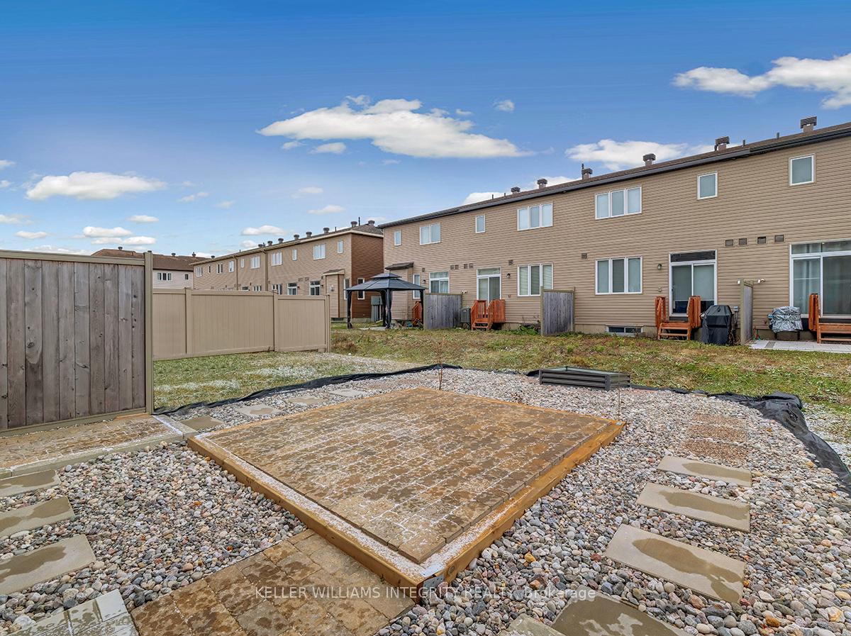 Photo 30 of 555 Decoeur Drive, Ottawa, Avalon West — HOMEH