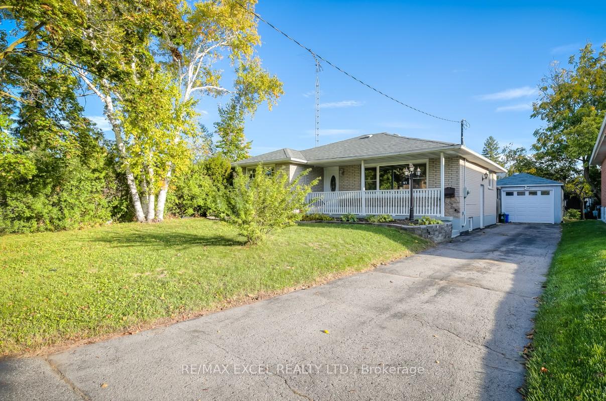 Photo 2 of 91 Wayne Avenue, Oshawa, Centennial — HOMEH