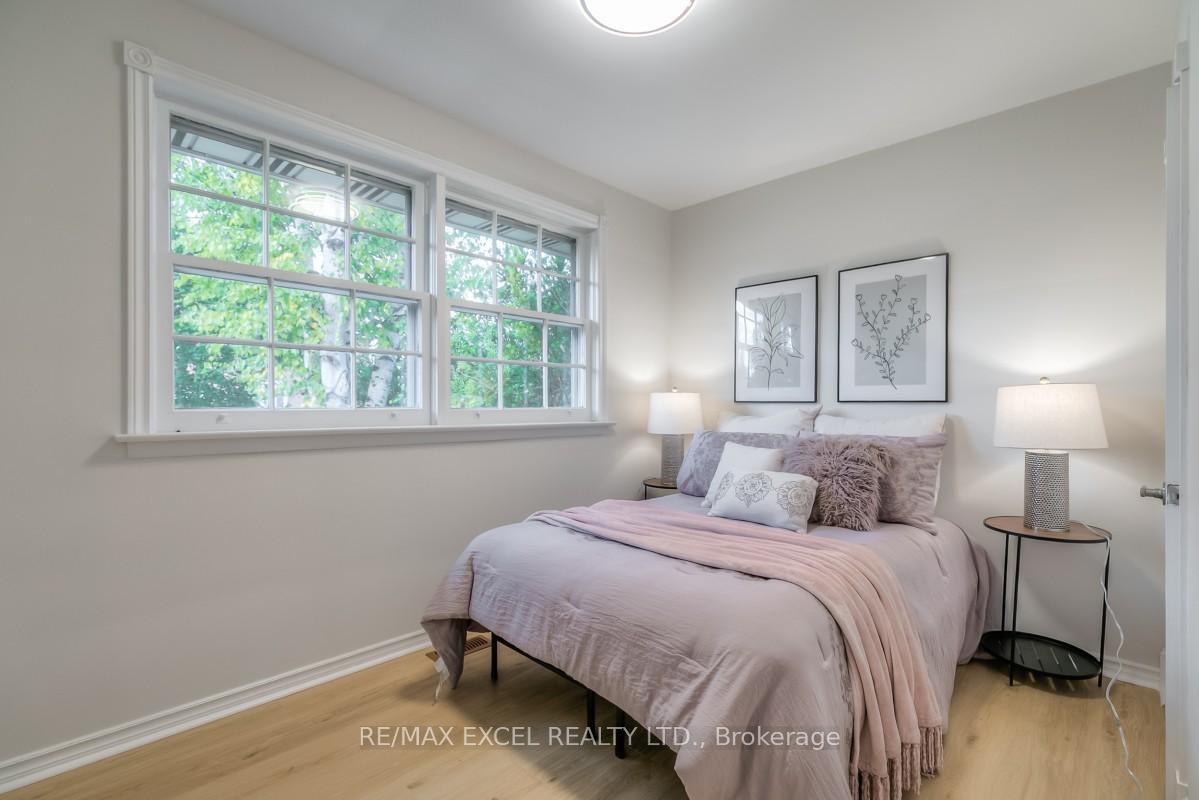 Photo 23 of 91 Wayne Avenue, Oshawa, Centennial — HOMEH