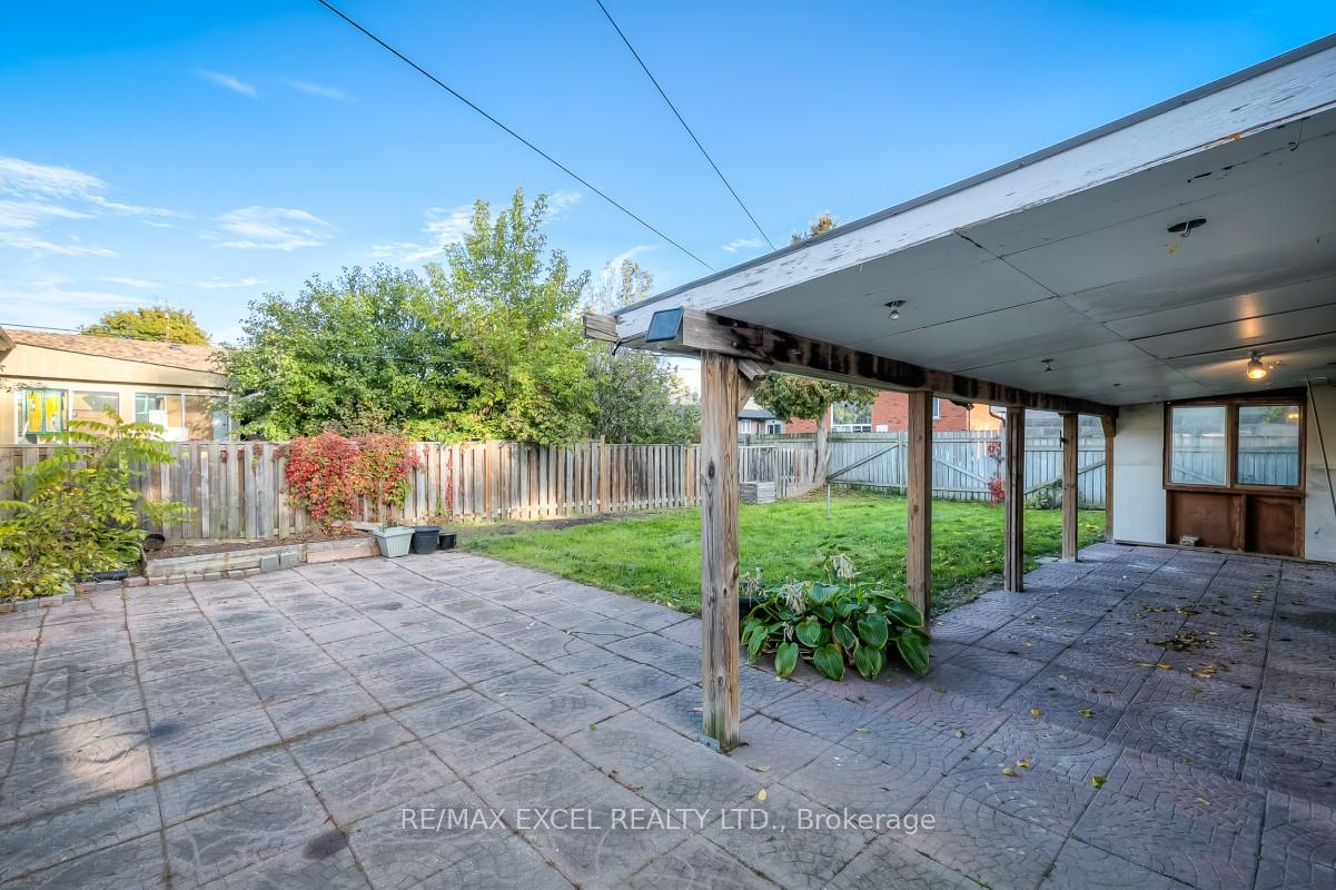 Photo 33 of 91 Wayne Avenue, Oshawa, Centennial — HOMEH