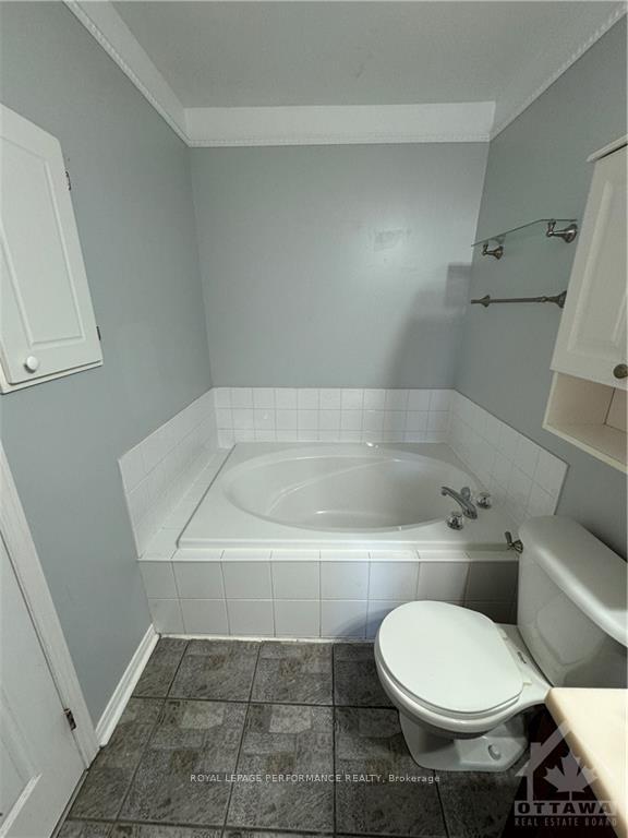 Photo 20 of 1098 Ballantyne Drive, Ottawa, Fallingbrook/Gardenway South — HOMEH