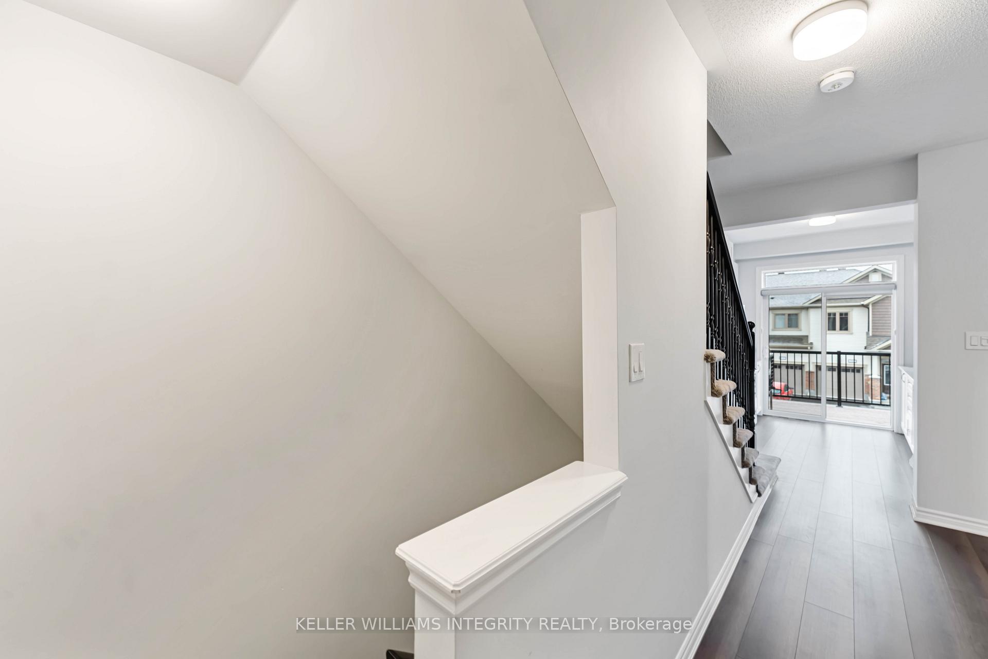 Photo 4 of 580 Catleaf Row, Ottawa, Avalon West — HOMEH