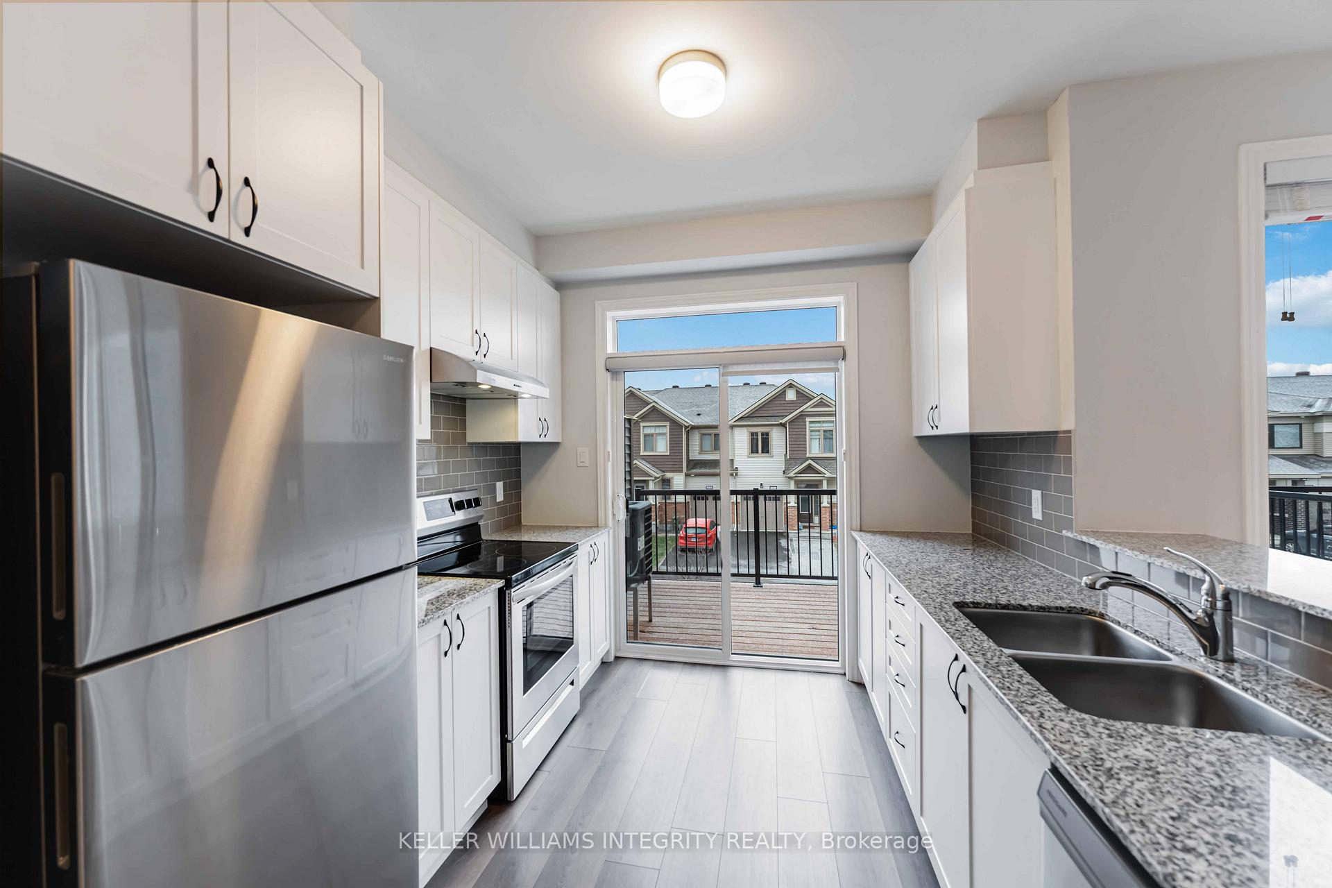 Photo 6 of 580 Catleaf Row, Ottawa, Avalon West — HOMEH