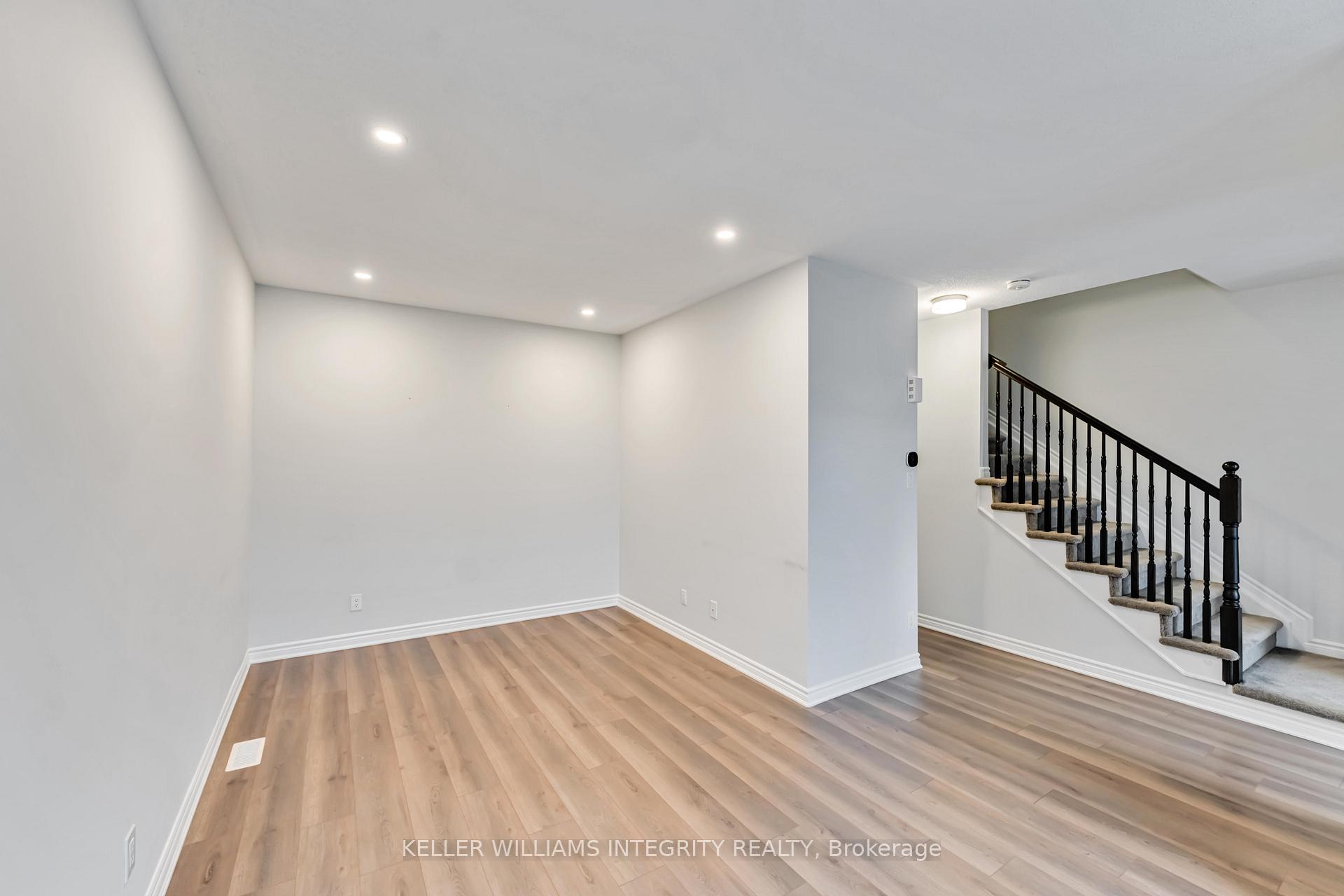Photo 11 of 580 Catleaf Row, Ottawa, Avalon West — HOMEH