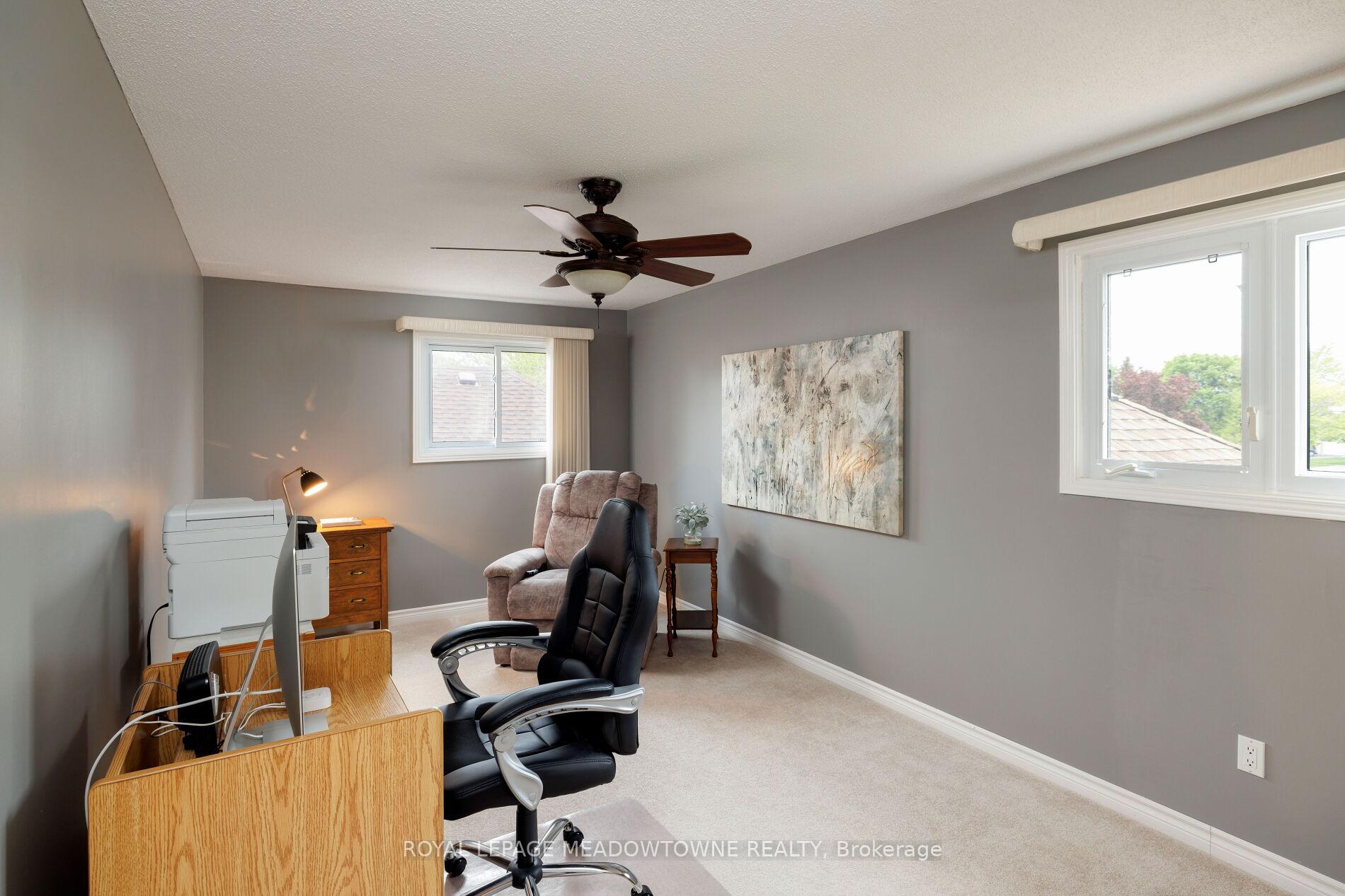 Photo 5 of 521 Vanier Drive, Milton, Bronte Meadows — HOMEH