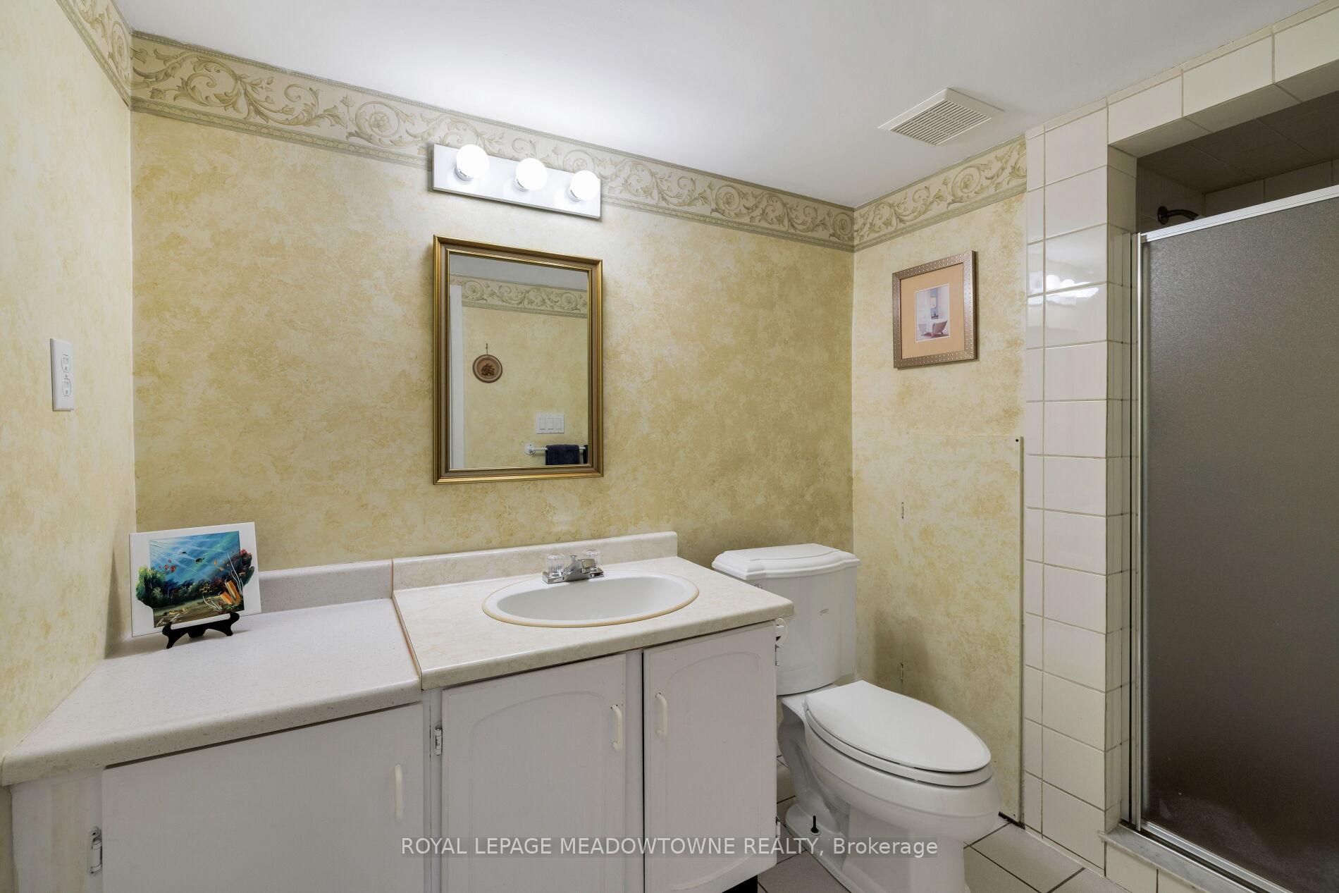 Photo 13 of 521 Vanier Drive, Milton, Bronte Meadows — HOMEH