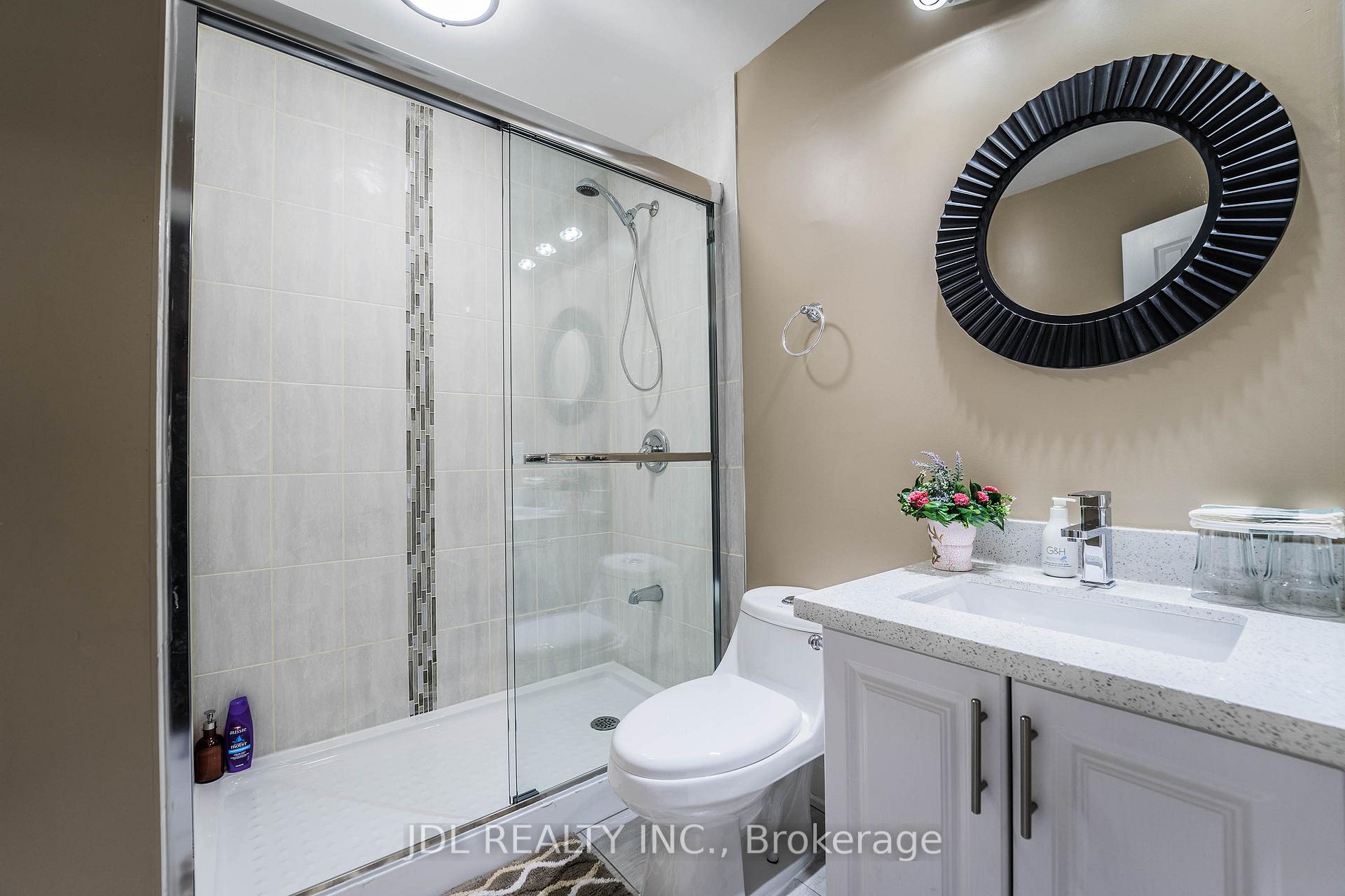 Photo 8 of Unit 2B, 3 Moses Crescent, Markham, Cachet — HOMEH