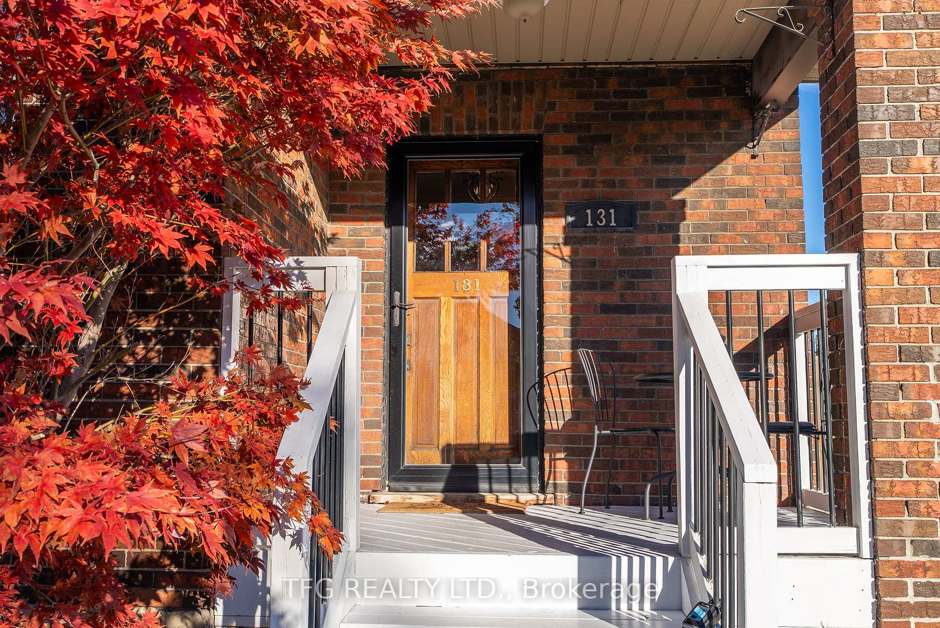 Photo 5 of 131 Roxborough Avenue, Oshawa, O'Neill — HOMEH