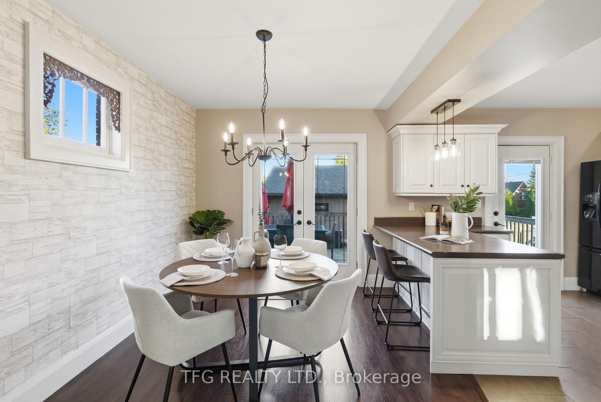 Photo 11 of 131 Roxborough Avenue, Oshawa, O'Neill — HOMEH
