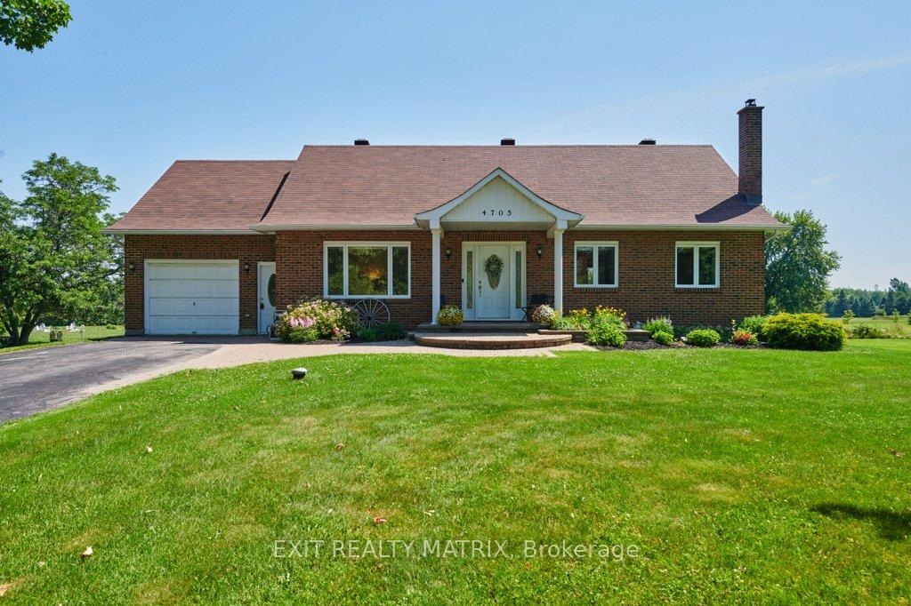 Photo 3 of 4705 McNeely Road, Ottawa, Sarsfield/Bearbrook — HOMEH