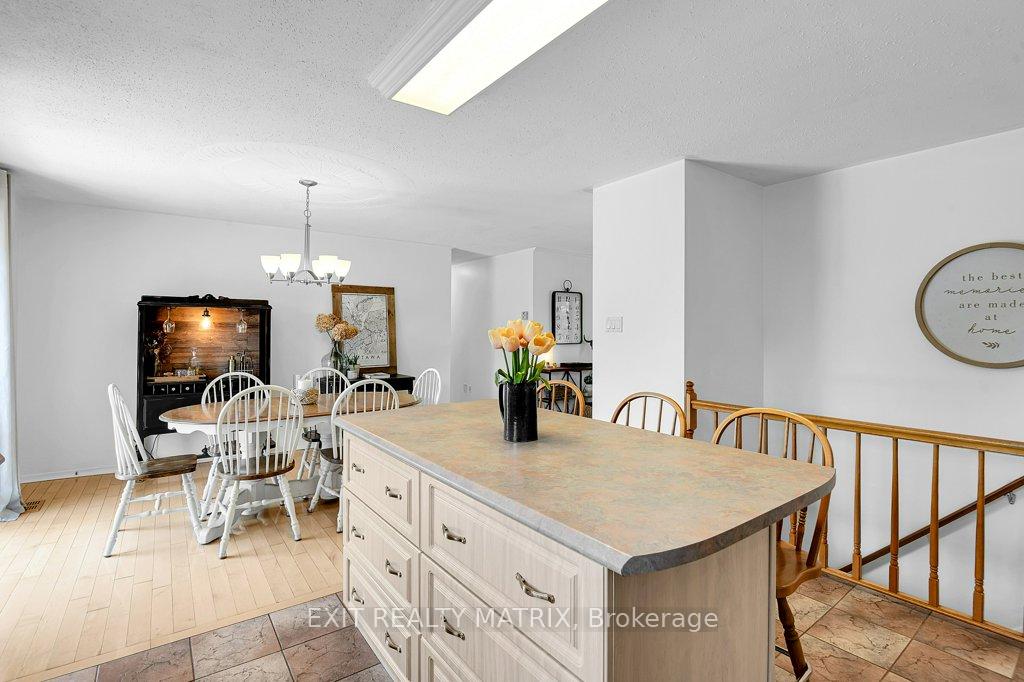 Photo 13 of 4705 McNeely Road, Ottawa, Sarsfield/Bearbrook — HOMEH