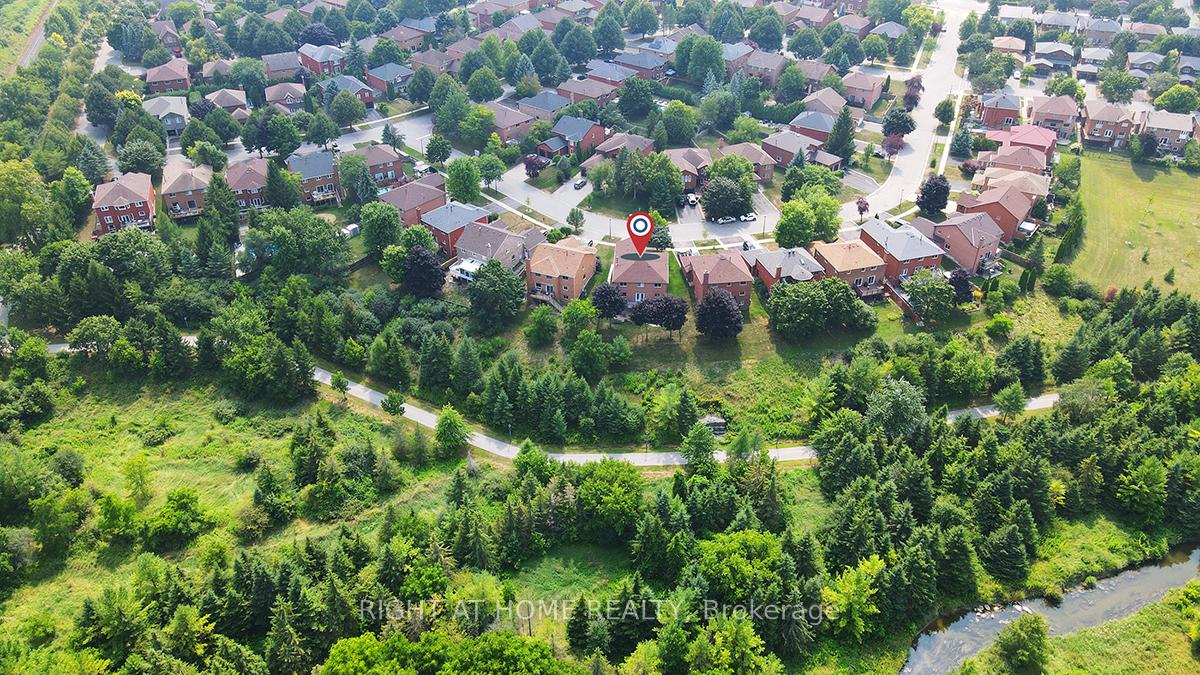 Photo 4 of 191 Kensit Avenue, Newmarket, Armitage — HOMEH
