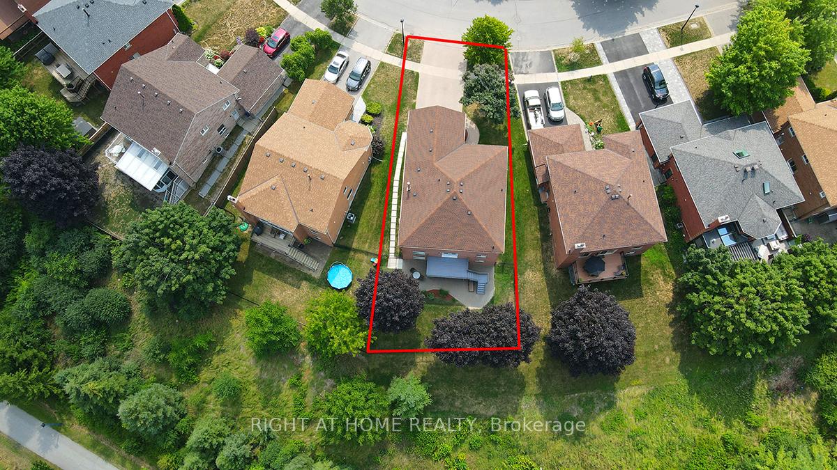 Photo 5 of 191 Kensit Avenue, Newmarket, Armitage — HOMEH