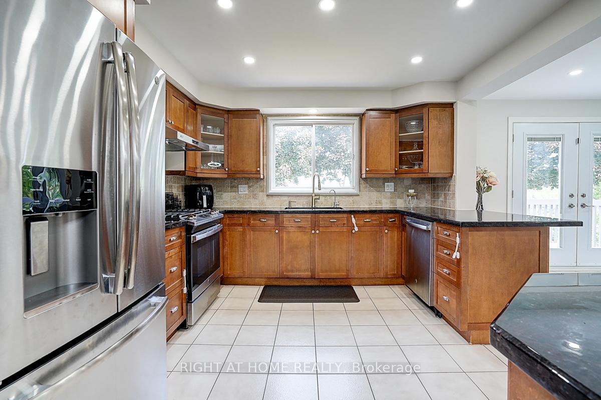 Photo 18 of 191 Kensit Avenue, Newmarket, Armitage — HOMEH