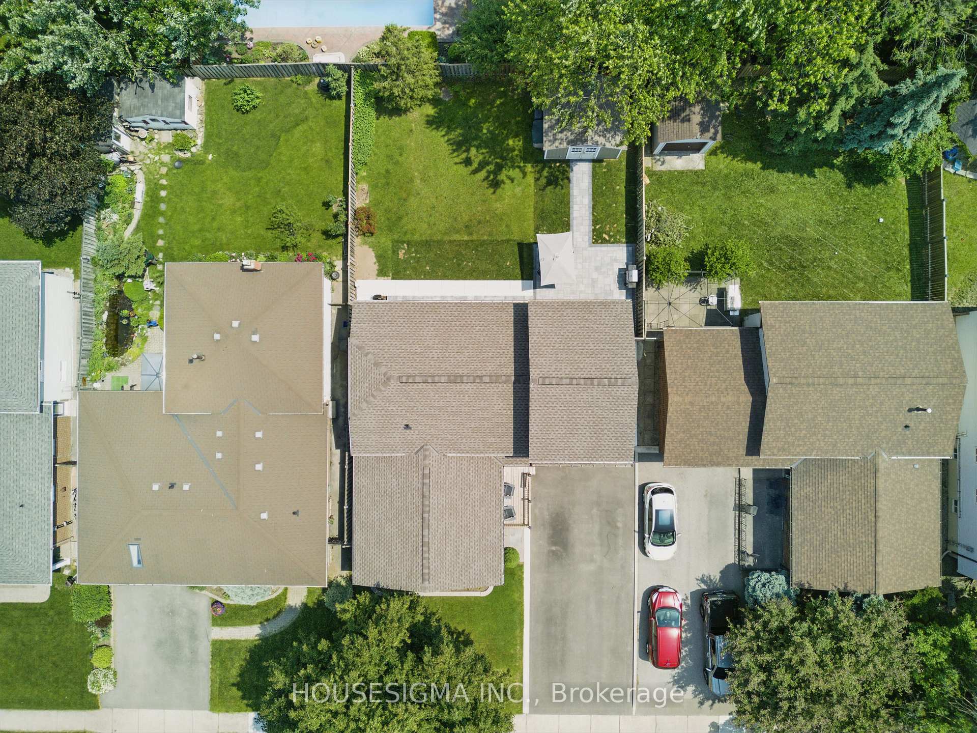 Photo 1 of 770 Applewood Crescent, Milton, Dorset Park — HOMEH