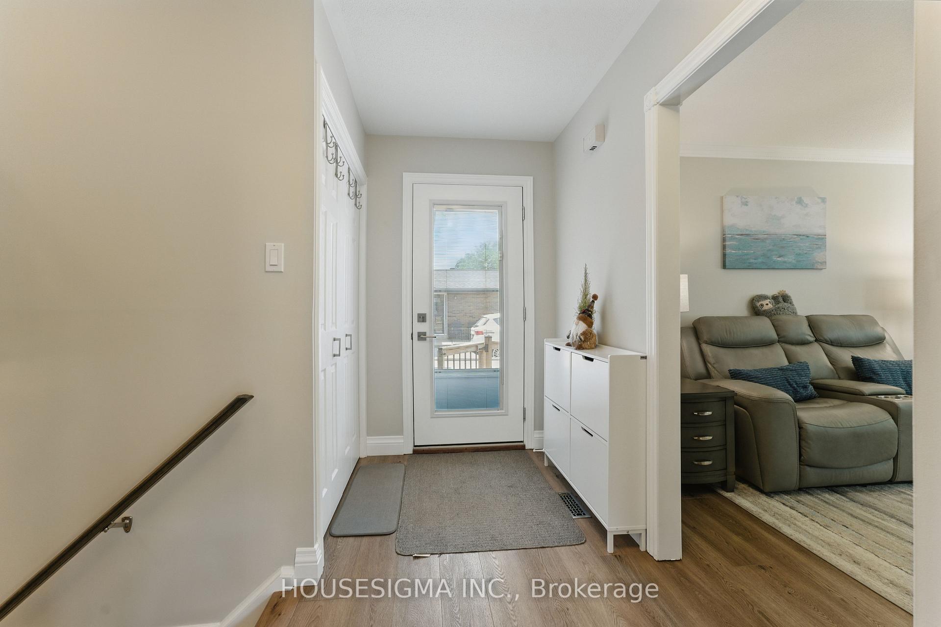 Photo 40 of 770 Applewood Crescent, Milton, Dorset Park — HOMEH