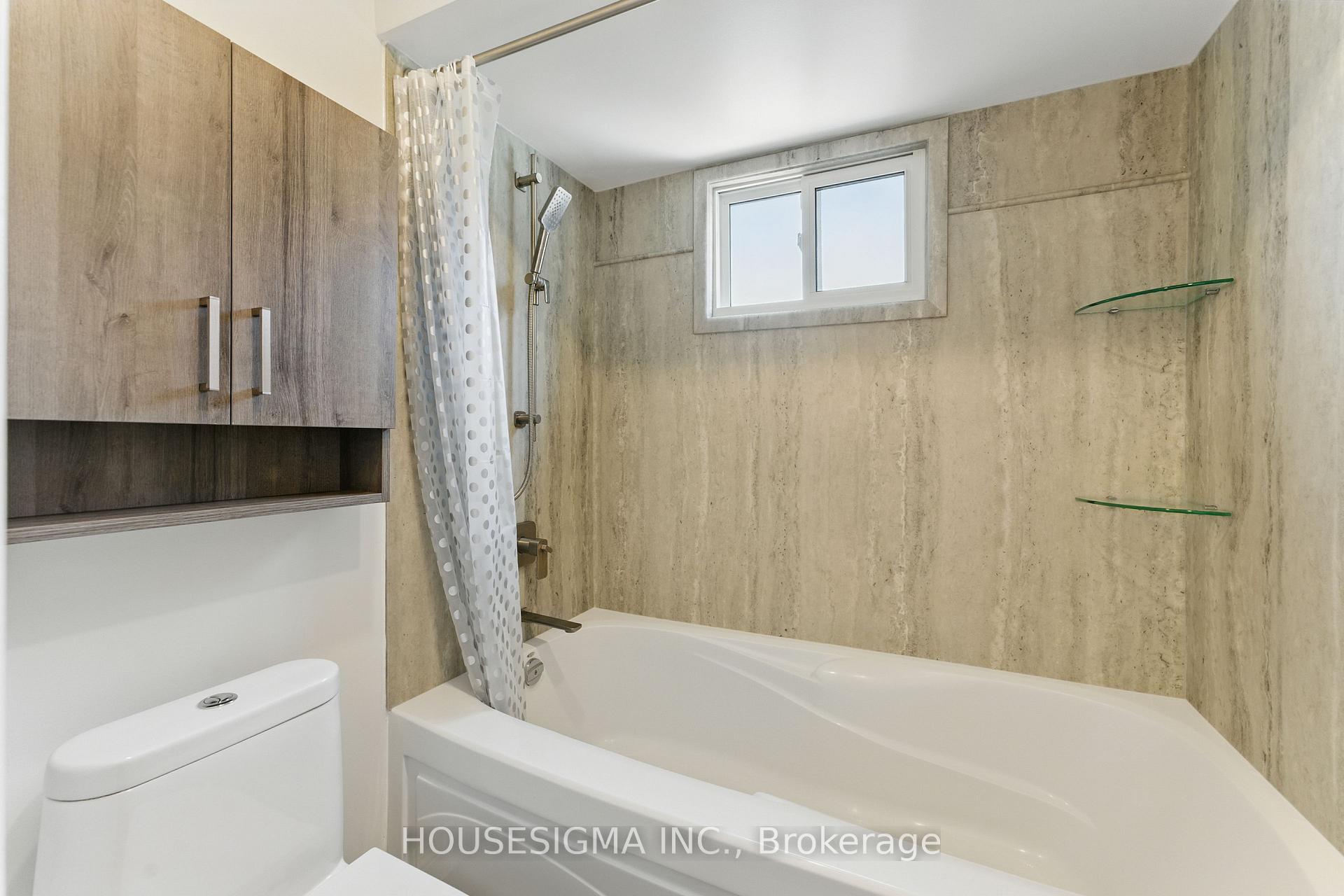 Photo 41 of 770 Applewood Crescent, Milton, Dorset Park — HOMEH