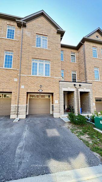 Photo 11 of 105 Gordon Circle, Newmarket, Gorham-College Manor — HOMEH
