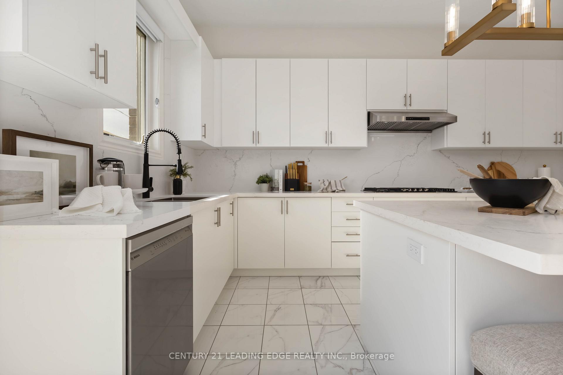 Photo 16 of 2118 Cayenne Street, Oshawa, Kedron — HOMEH