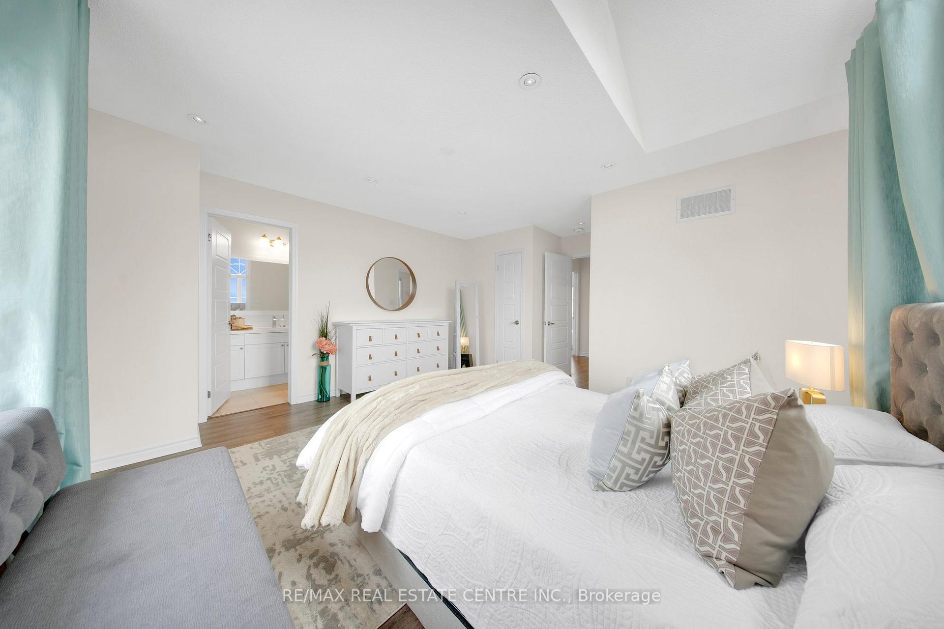 Photo 22 of 100 Whitlock Avenue, Milton, Ford — HOMEH