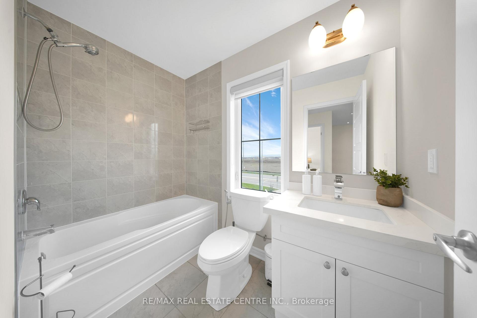 Photo 20 of 100 Whitlock Avenue, Milton, Ford — HOMEH