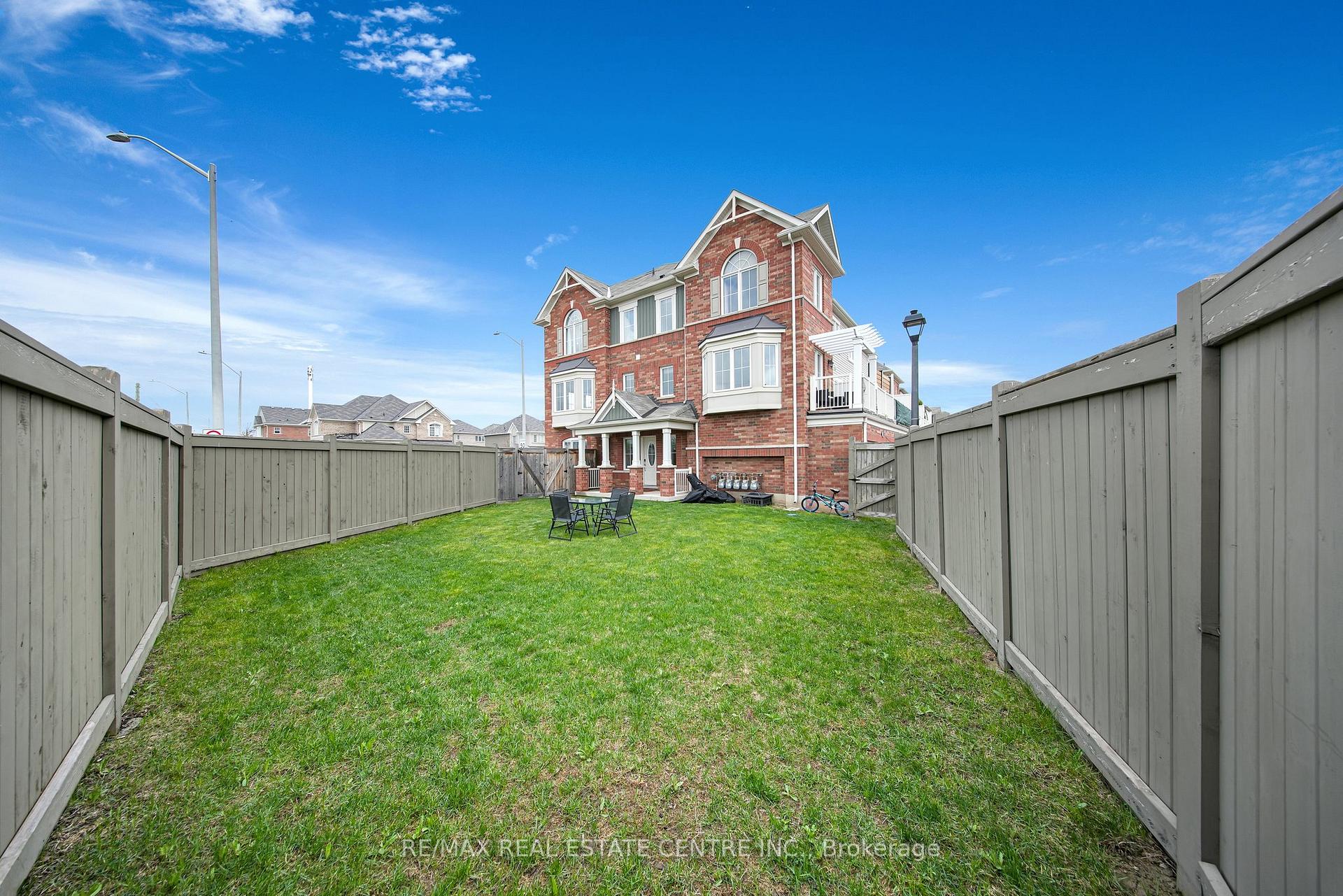 Photo 27 of 100 Whitlock Avenue, Milton, Ford — HOMEH