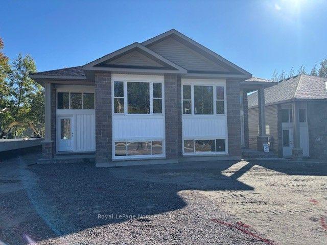Front of 18 Meadow Wood Court