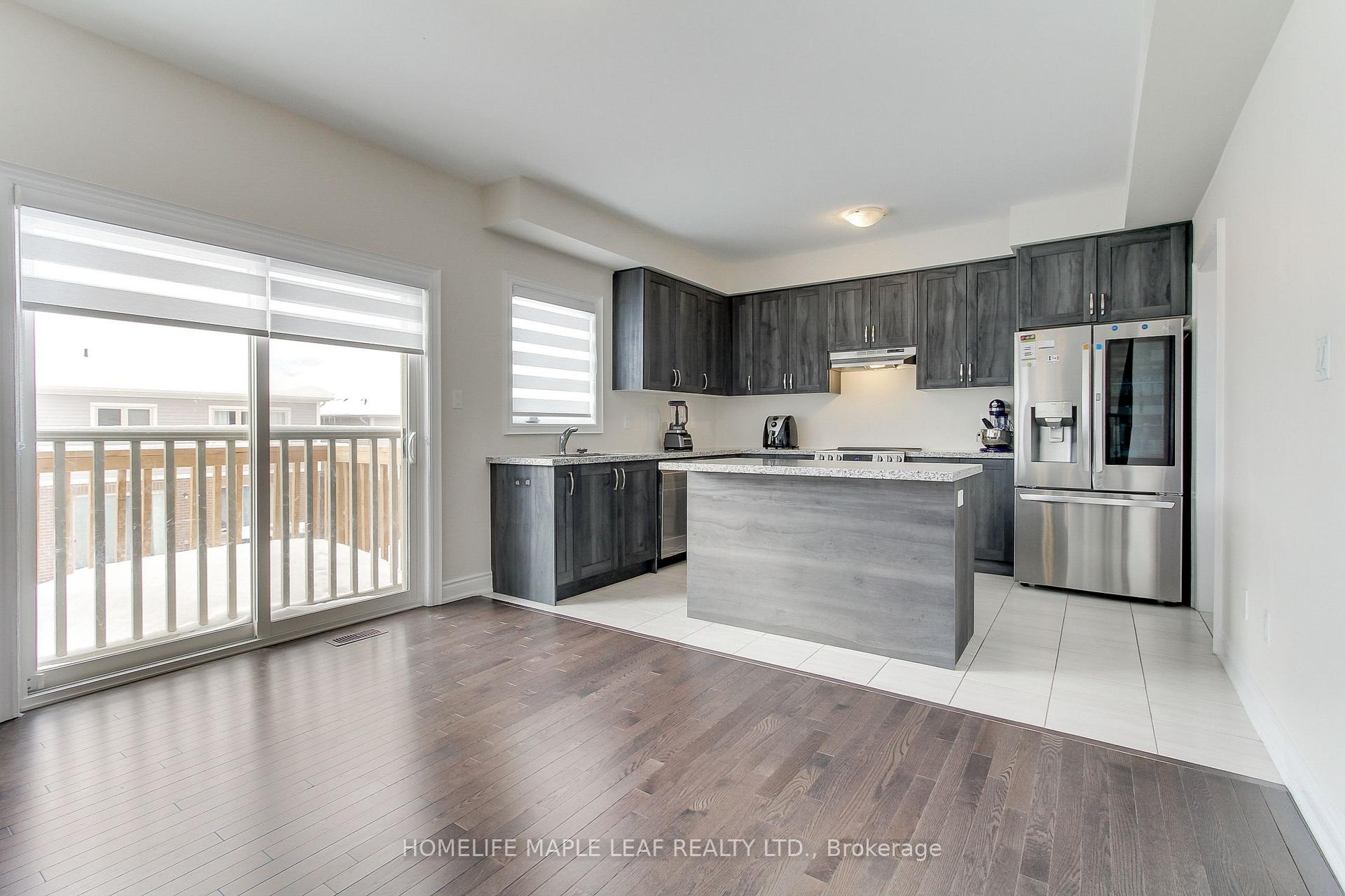 Photo 17 of 31 Janes Crescent, New Tecumseth, Rural New Tecumseth — HOMEH