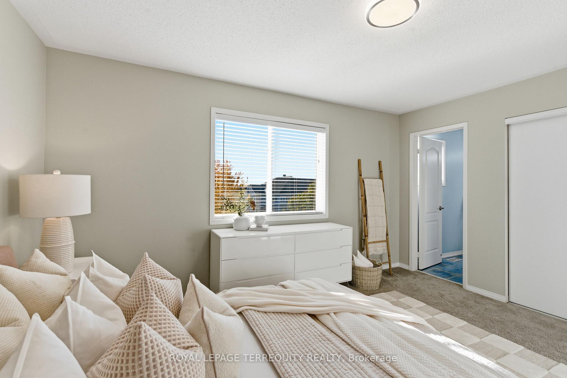Photo 21 of 1722 Yardley Street, Oshawa, Taunton — HOMEH