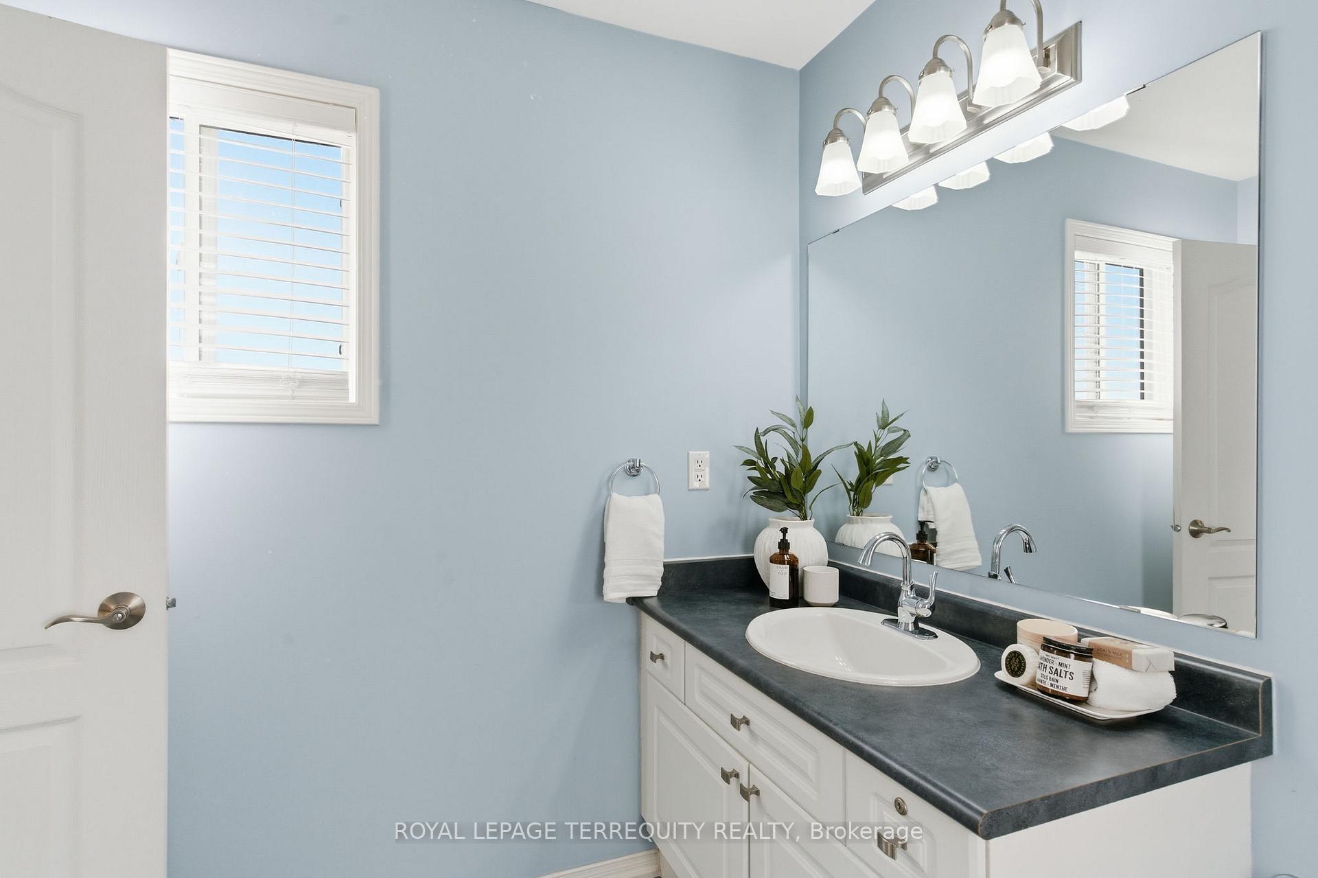 Photo 24 of 1722 Yardley Street, Oshawa, Taunton — HOMEH