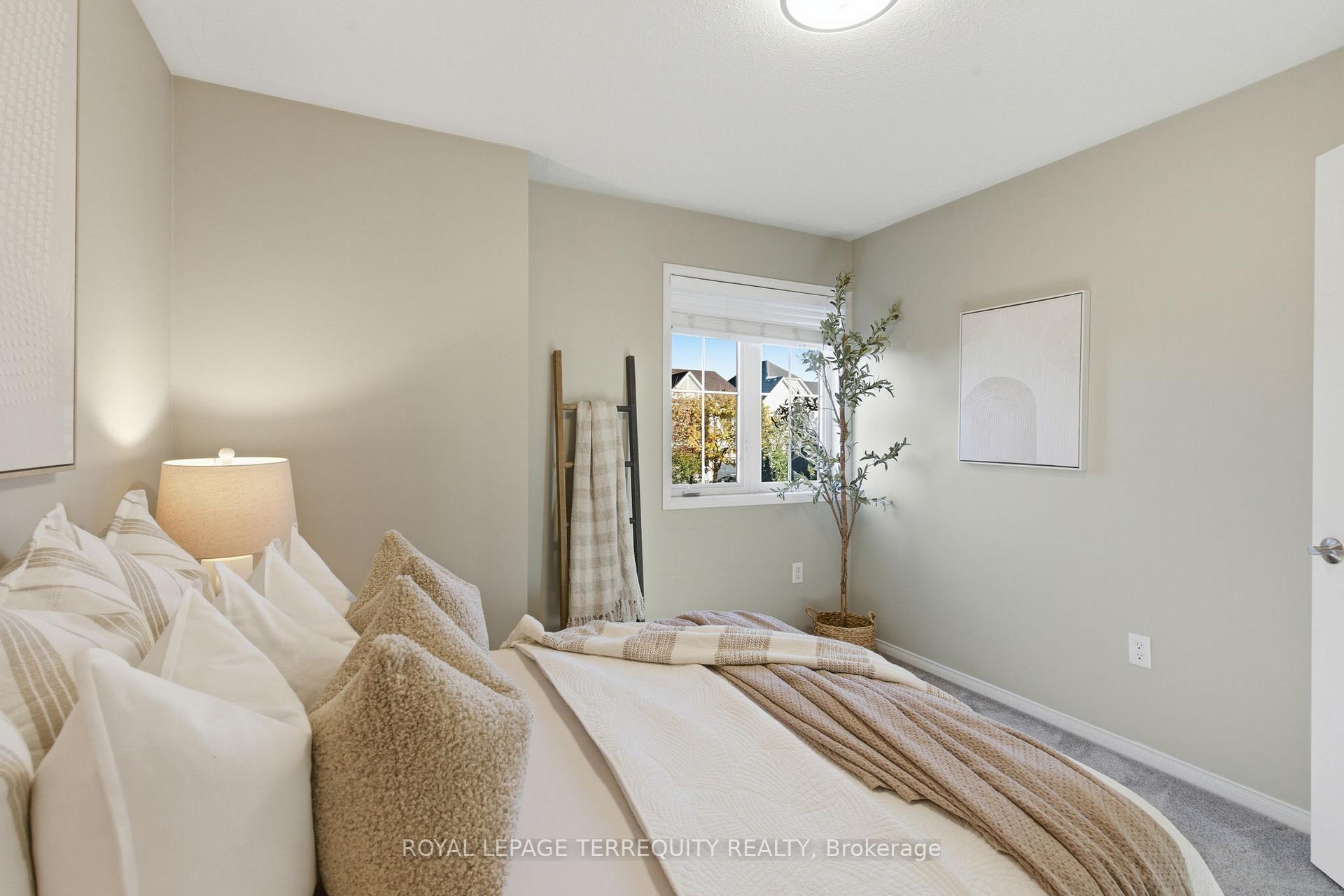 Photo 26 of 1722 Yardley Street, Oshawa, Taunton — HOMEH