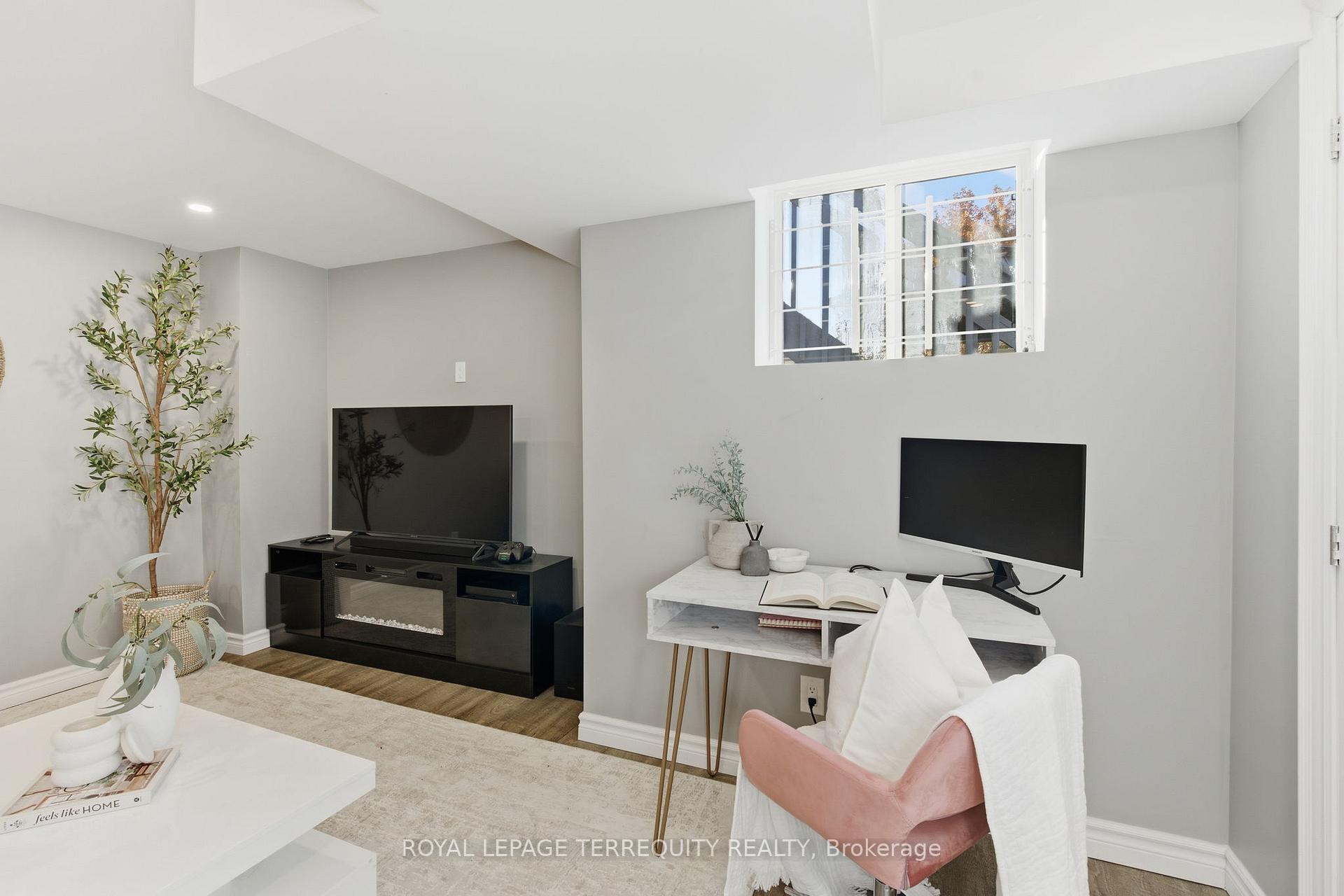 Photo 36 of 1722 Yardley Street, Oshawa, Taunton — HOMEH