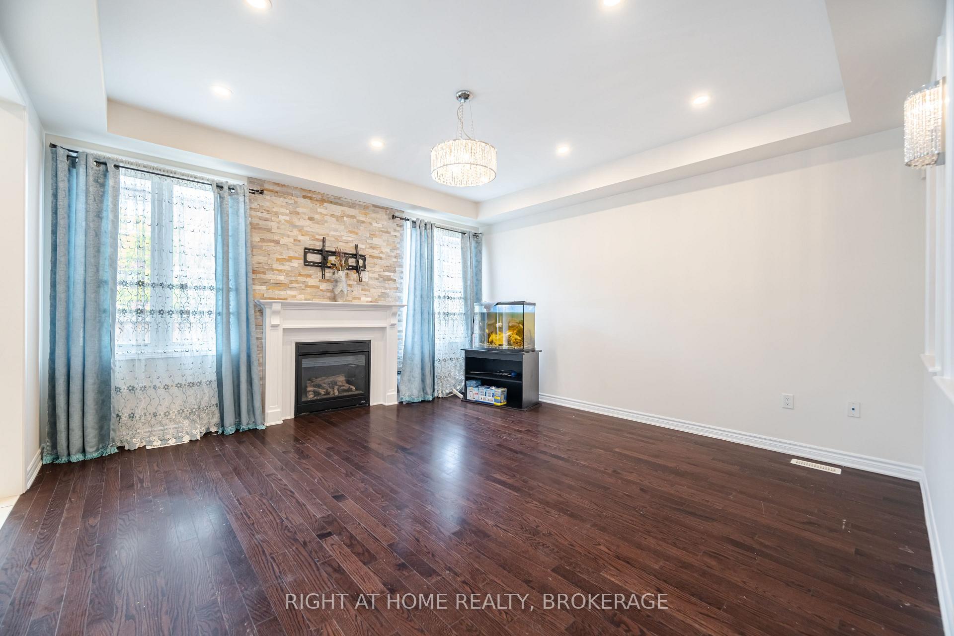 Photo 41 of (UPPER) 106 Rottenburg Court, Milton, Willmott — HOMEH