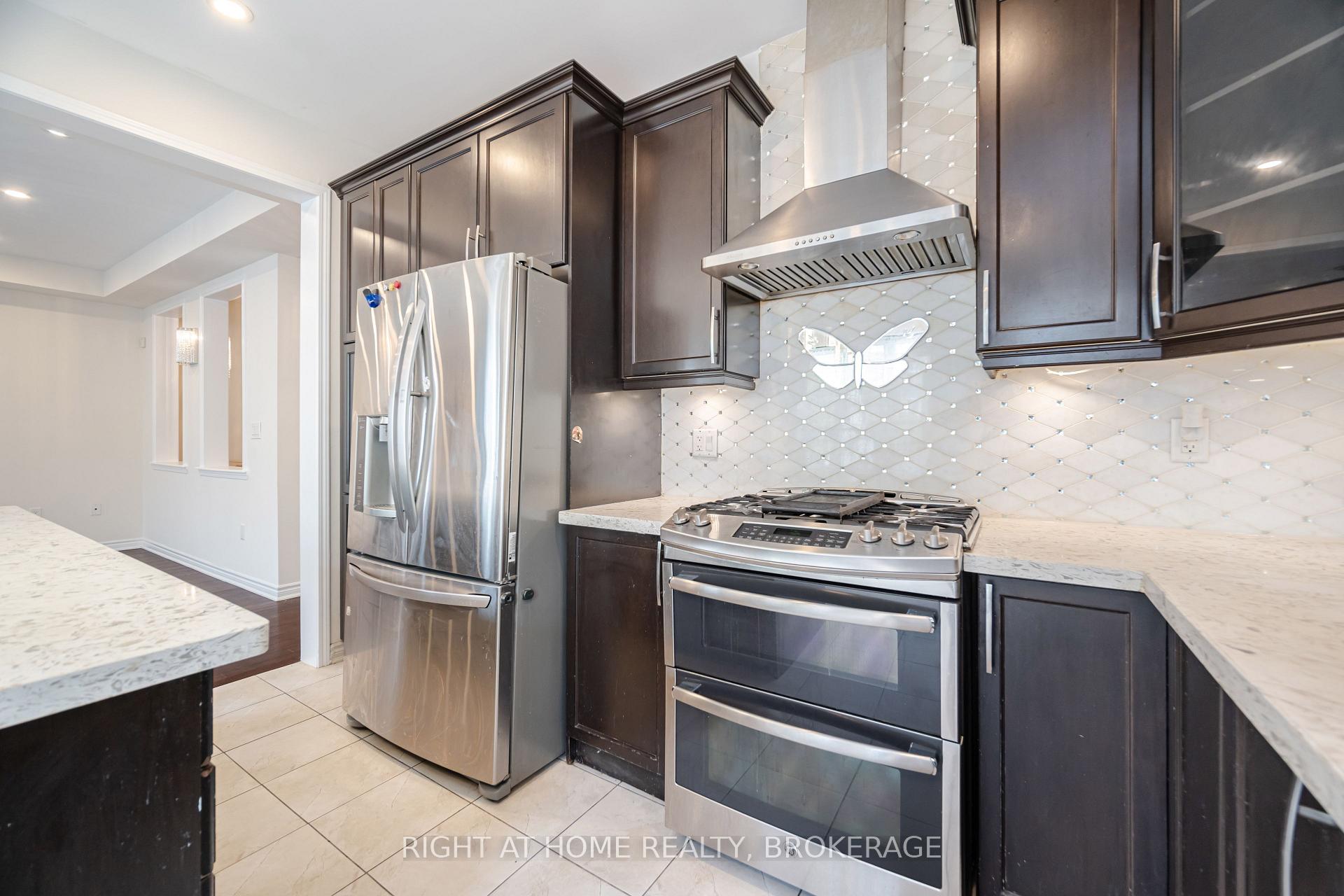 Photo 6 of (UPPER) 106 Rottenburg Court, Milton, Willmott — HOMEH