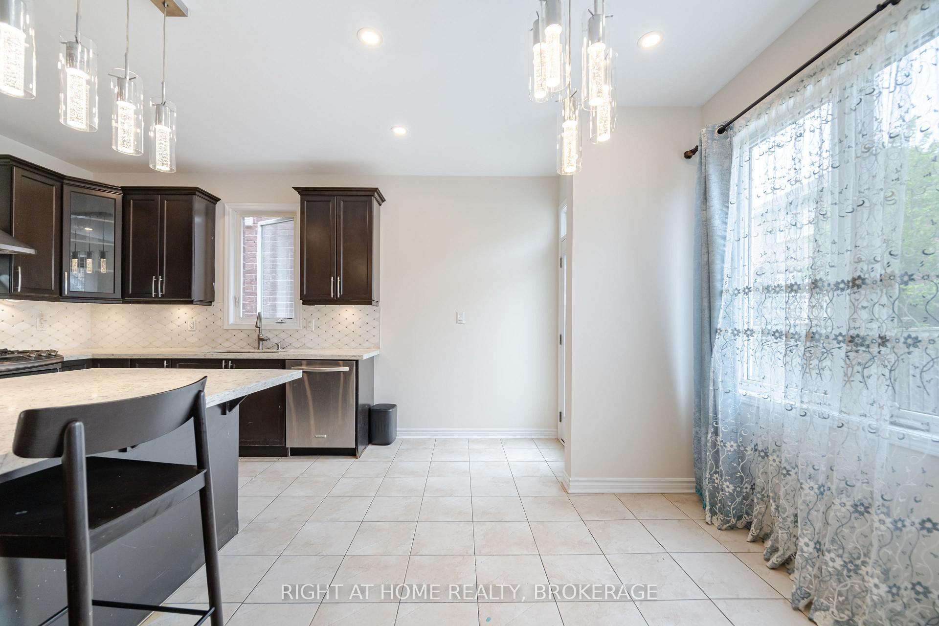Photo 22 of (UPPER) 106 Rottenburg Court, Milton, Willmott — HOMEH