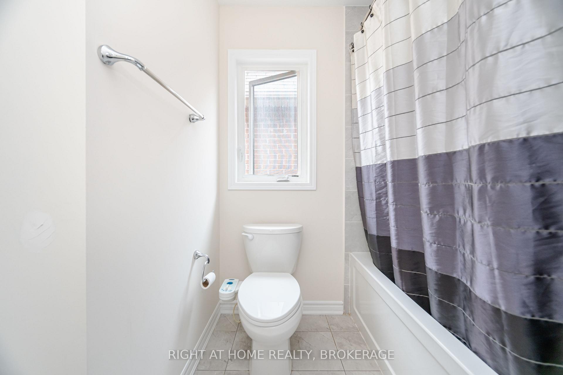 Photo 30 of (UPPER) 106 Rottenburg Court, Milton, Willmott — HOMEH