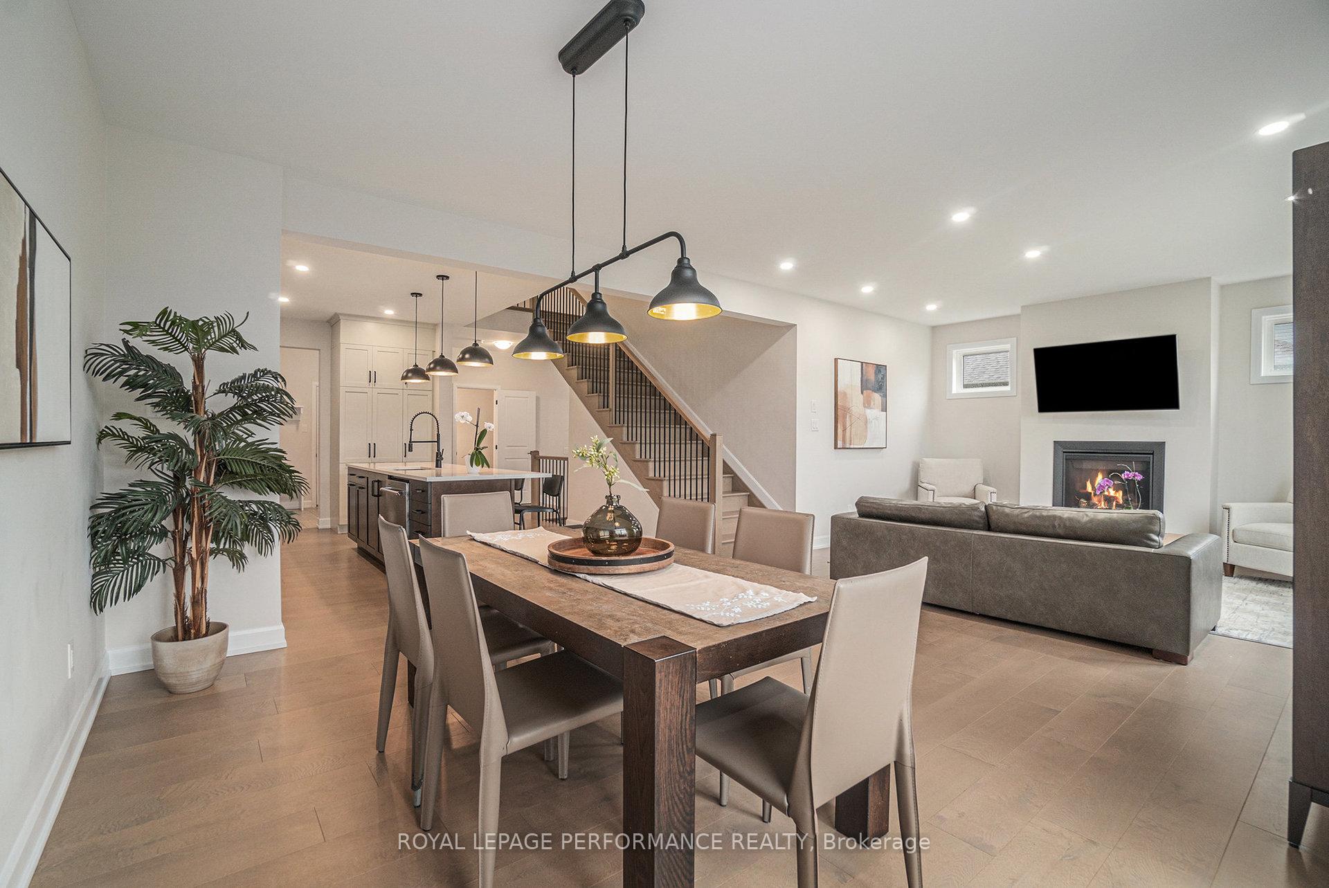 Photo 9 of 916 Socca Crescent, Ottawa, Notting Hill/Summerside — HOMEH